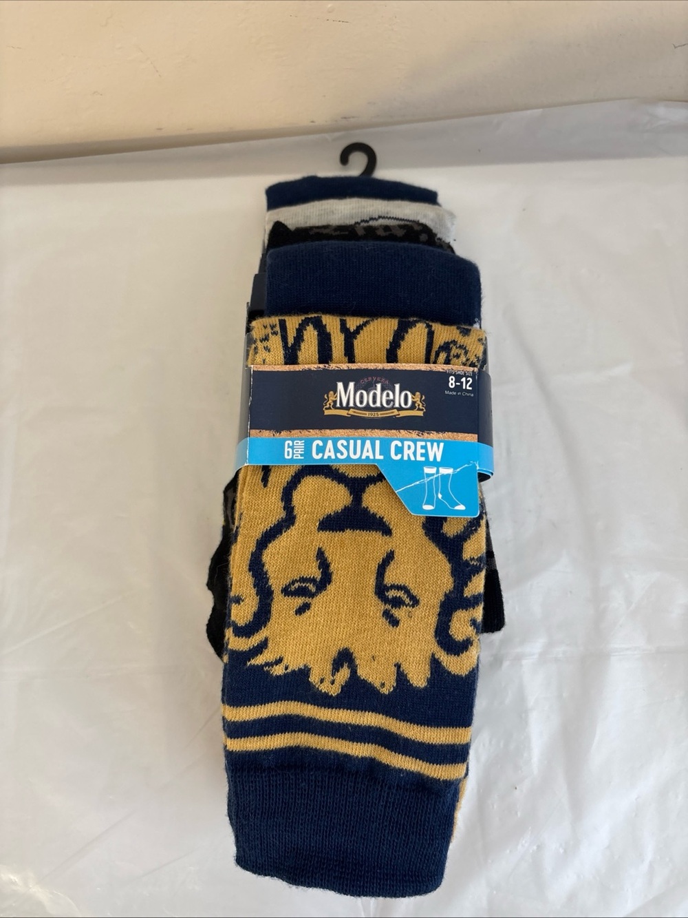 Modelo Beer Cerveza 6 Pair Casual CREW SOCKS Men Size 8-12 Bioworld Novelty Sock
